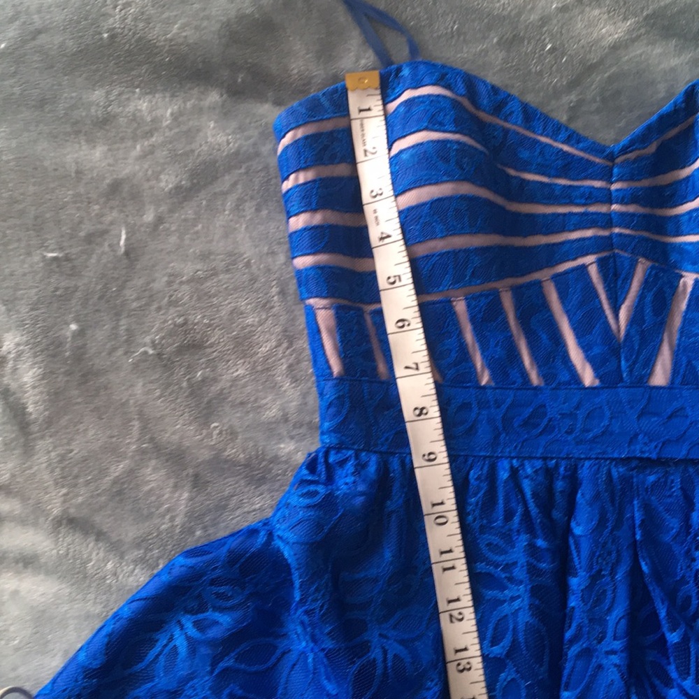 Cache Party Dress - Picture 9 of 10
